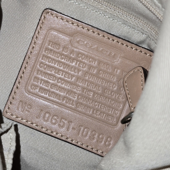 Vintage Rare Coach Slim Duffle Style Bleeker Crossbody Tan Gold Hardware 10398 - Picture 10 of 11